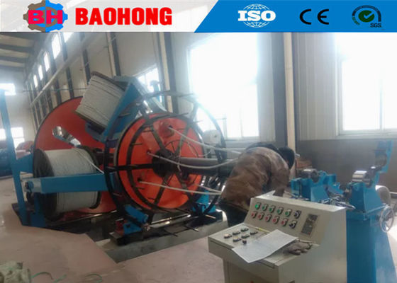 Van het de Productiemateriaal van de hoge snelheidskabel de Machine van het de Kabeluit de roulatie halen
